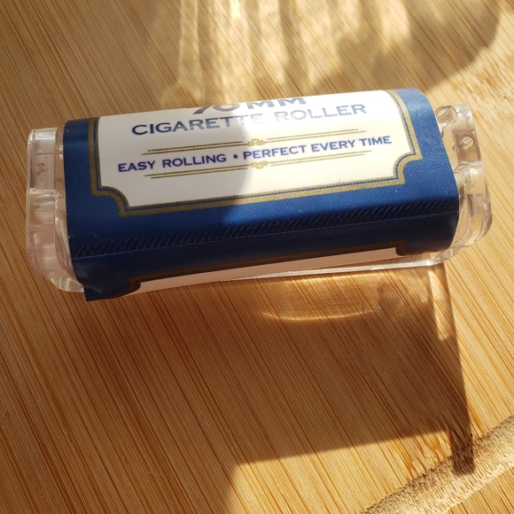💝 free with purchase 💝 Zig zag 70mm cigarette / joint roller - Picture 2 of 3